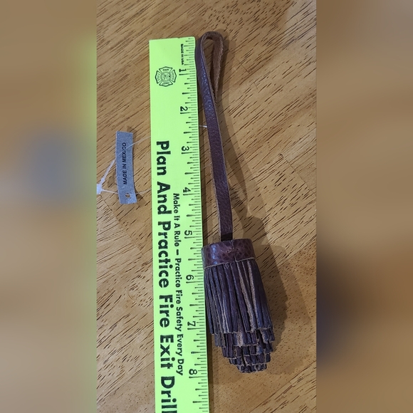 PLG Cold Brew Pom Tassel - Picture 2 of 4